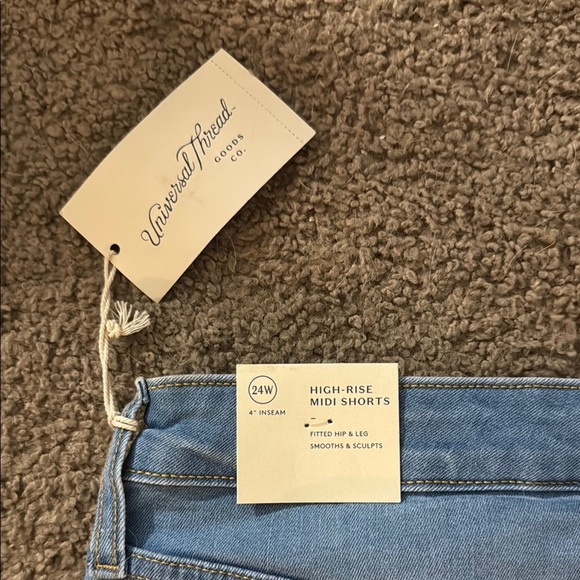 Universal Thread Light Blue High-Rise Denim Shorts NWT reduced shipping - Picture 5 of 5